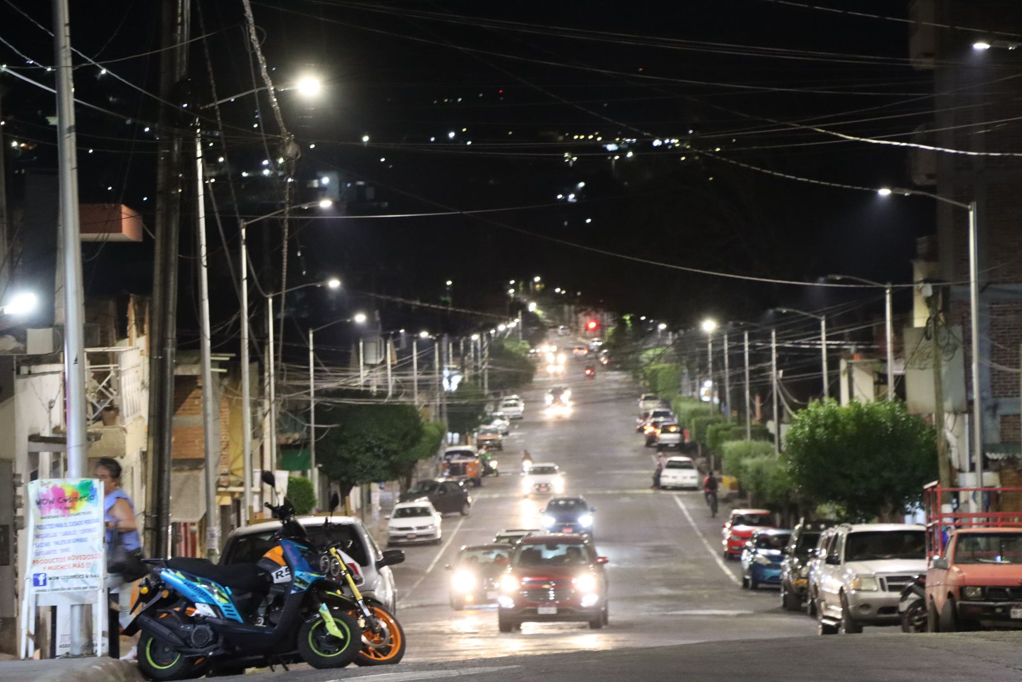 Más calles con luz gracias a 