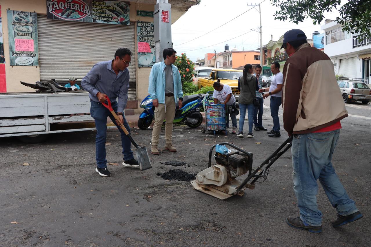 Mantiene Gobierno de Soluciones intensivo bacheo en toda la ciudad